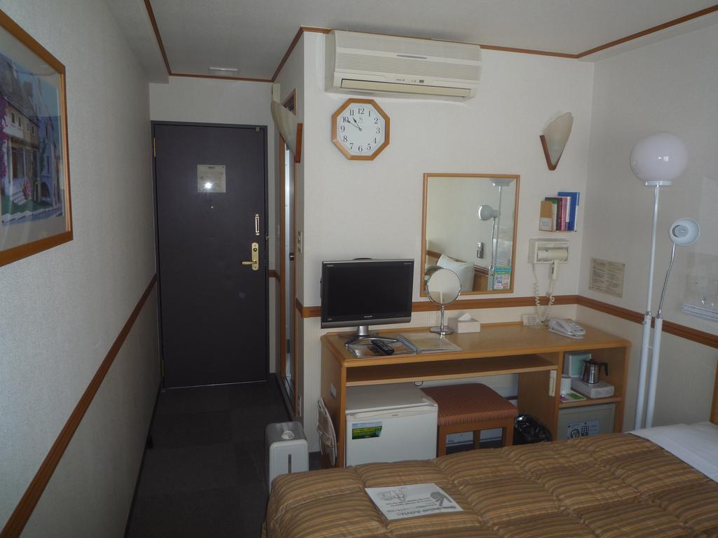 Toyoko Inn Hiroshima Heiwa-Odori Exteriér fotografie